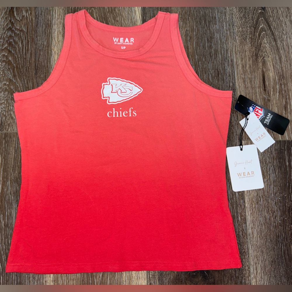 NWT WEAR by Erin Andrews Gracie Hunt Red Kansas City Chiefs Ombre Tank Top Small